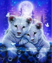 Load image into Gallery viewer, Cubs in Moonlight-40x50-Round Drill-Full Drill-Poured Glue-Hand Render (2020)- Diamond Painting Kit